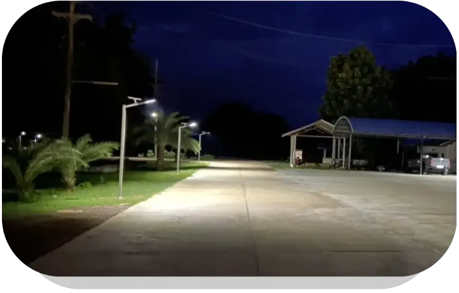 ไฟถนนโซล่าเซลล์ ลานจอดรถ